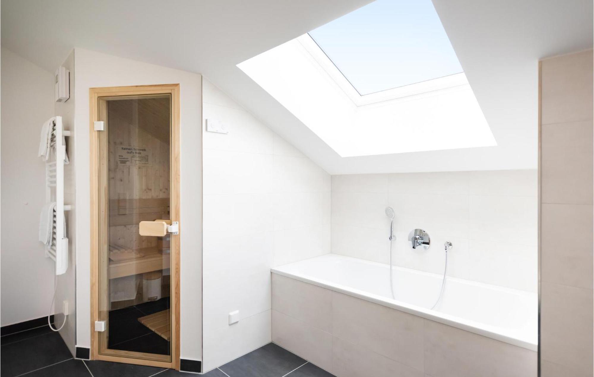 Amazing Apartment In Rechlin With Kitchen 外观 照片